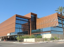 Система охлаждения здания онкологического центра в Аризоне